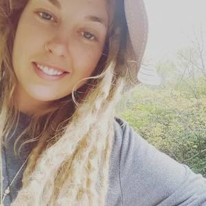 Meet your Posher, Kelsey